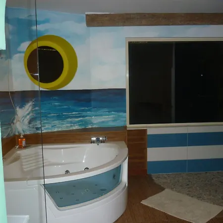 Aux Berges Du Verger Apartment